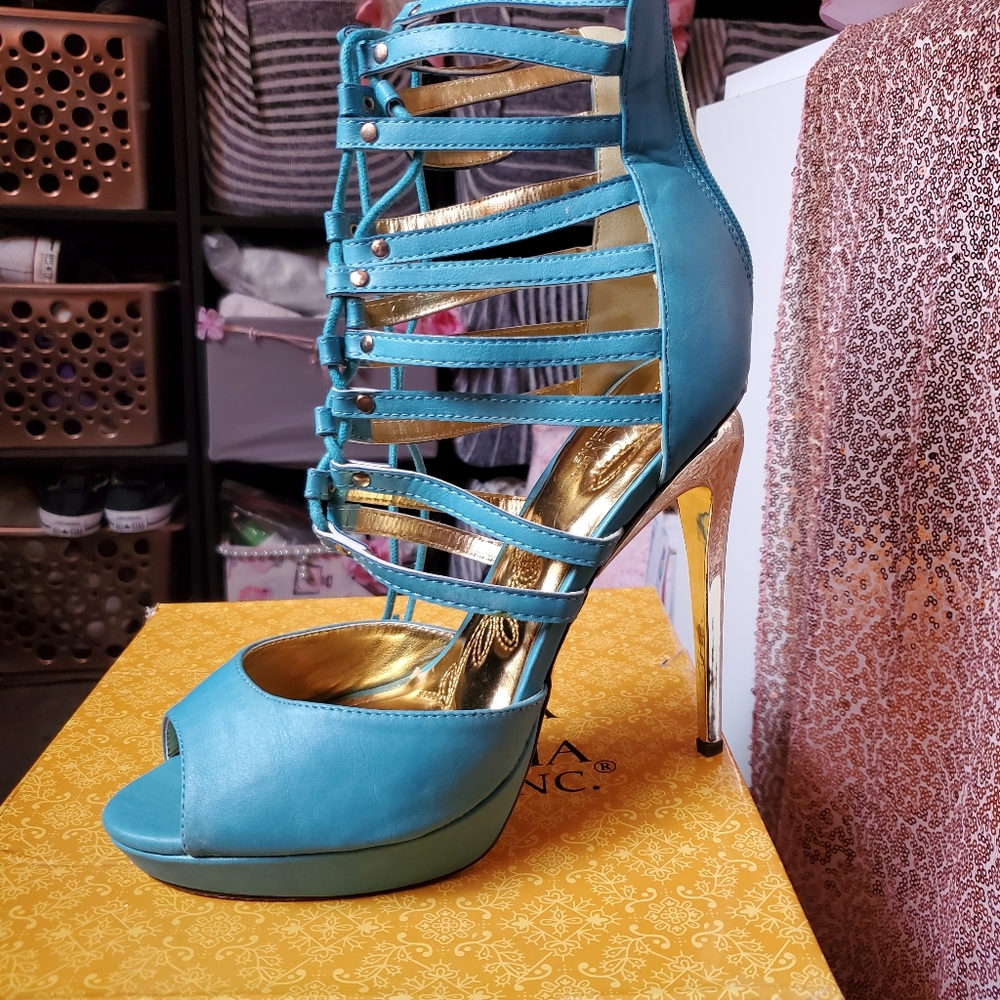 Sexy 6.5" heels, turquoise, lace up, zipper back, size 10, new in a box